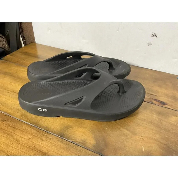 Oofos Ooriginal Unisex Recovery Flip Flop Sandals Mens 10 Womens 12 Matte Black - Picture 5 of 8